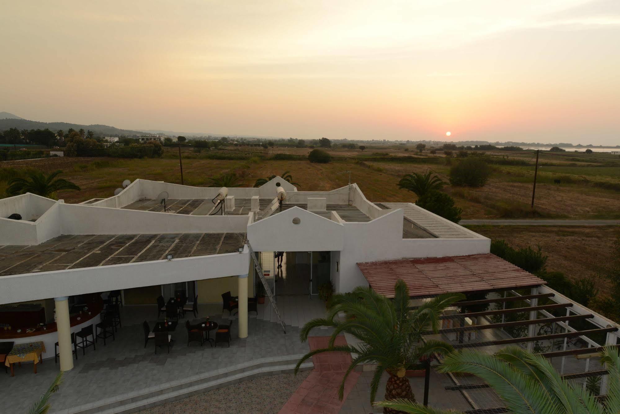 Golden Star Relax Hotel - Adults Only 16 Plus Tigkaki  Exterior photo
